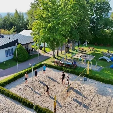 Very Close To The Beach, Siano Ty