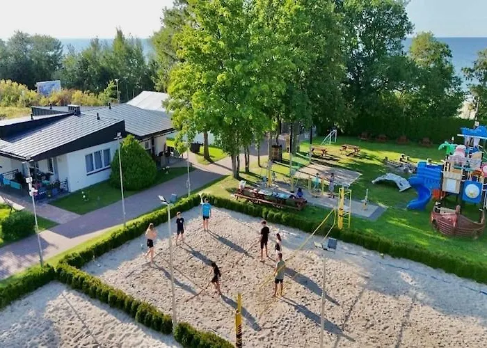 Very Close To The Beach, Siano Ty